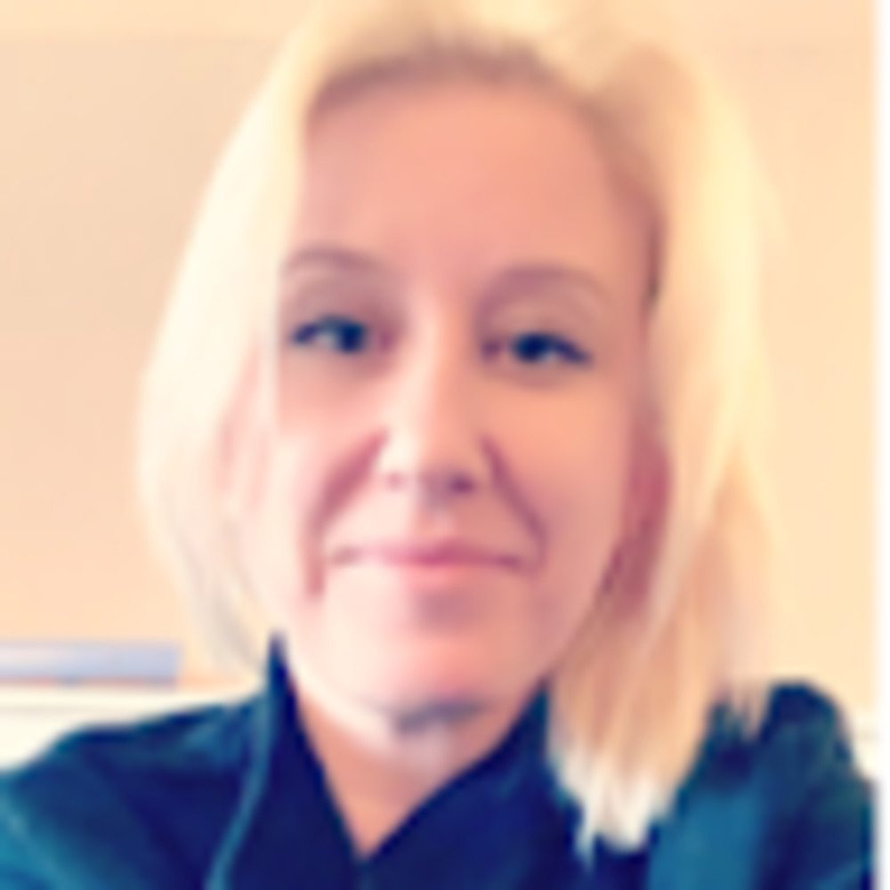 Meet your Posher, Nina